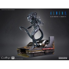 Aliens: Deluxe Alien Warrior 1:3 Scale Maquette | Sideshow Collectibles