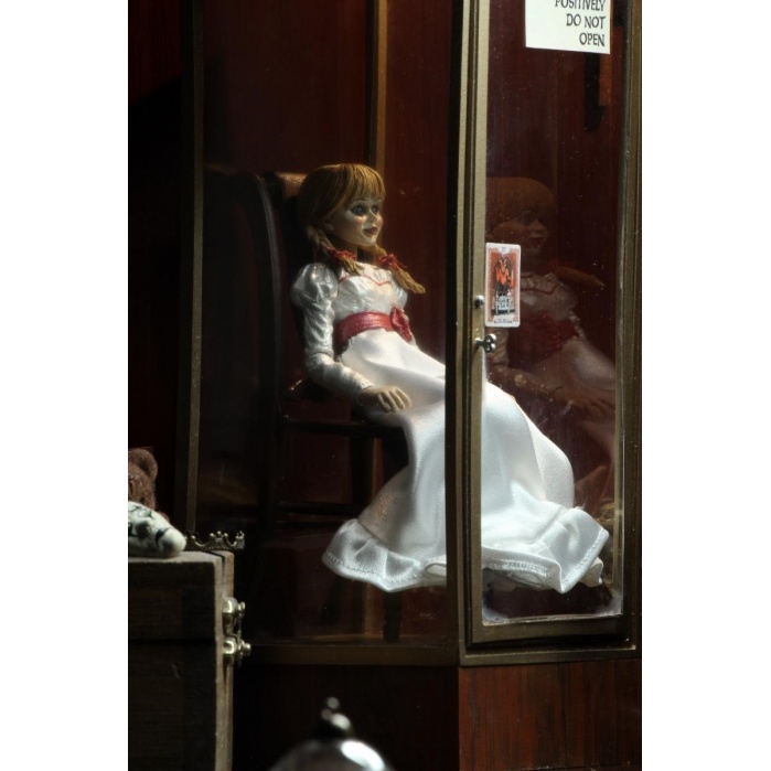 Annabelle Comes Home: Ultimate Annabelle 7 inch Action Figure NECA Product