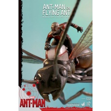 Ant-Man on Flying Ant 10 cm | Hot Toys