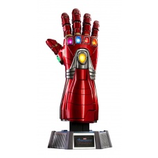 Avengers  Endgame Life-Size Masterpiece Replica Nano Gauntlet | Hot Toys