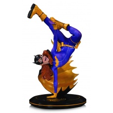 Batgirl DC Cover Girls Statue | DC Collectibles