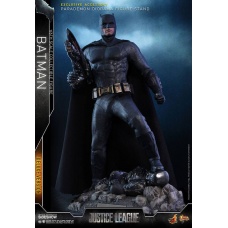 Batman Deluxe 1/6 Figure Justice League | Hot Toys
