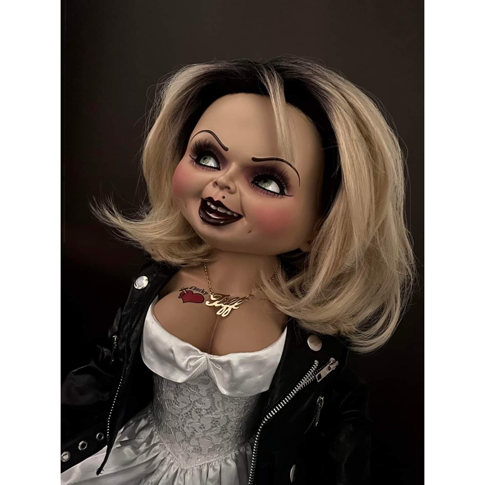 Bride of Chucky Prop Replica 1/1 Tiffany Doll 76 cm - NECA (EU)