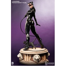 Catwoman Premium Format Figure 1/4 58 cm | Sideshow Collectibles