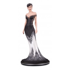 DC Comics: Cover Girls - Catwoman Wedding Dress Statue by Joelle Jones | Diamond Select Toys