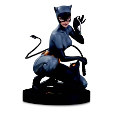 DC Comics: Designer Series - Catwoman Statue by Stanley Lau | Diamond Select Toys