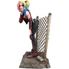 DC Comics Gallery: Dceased Harley Quinn PVC Statue | Diamond Select Toys