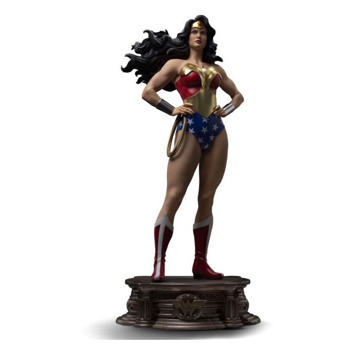 DC Comics Legacy Replica Statue 1/4 Wonder Woman 56 cm Iron Studios Product