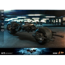 DC Comics: The Dark Knight Rises - Bat-Pod 1:6 Scale Replica | Hot Toys