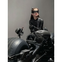 DC Comics: The Dark Knight Rises - Catwoman 1:3 Scale Statue Queen Studios Product