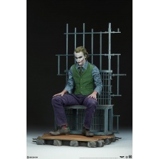 DC Comics: The Dark Knight - The Joker Premium Statue | Sideshow Collectibles