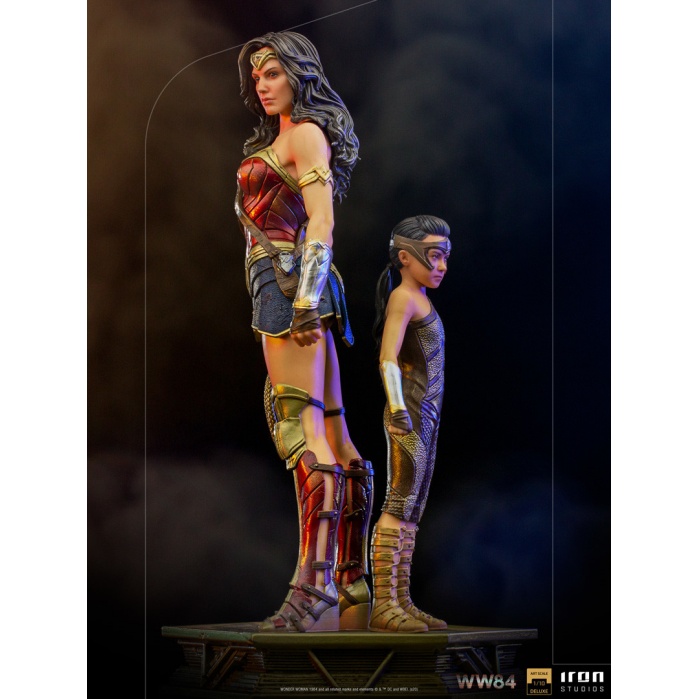 DC Comics: WW84 - Deluxe Wonder Woman and Young Diana 1:10 Scale Statue Iron Studios Product