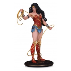 DC Cover Girls Statue Wonder Woman by Joëlle Jones | DC Collectibles