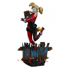 Harley Quinn 1/4 Premium Format Statue | Sideshow Collectibles