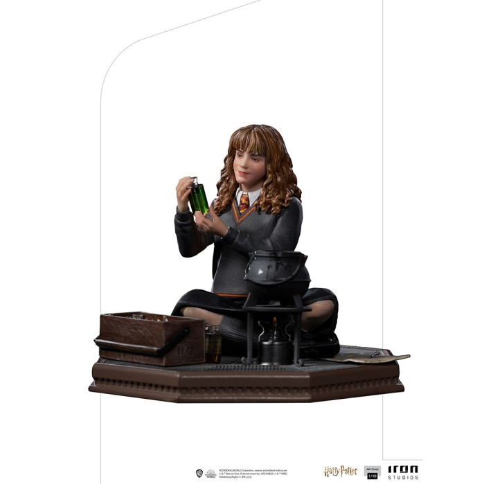 Harry Potter: Hermoine Granger Polyjuice 1:10 Scale Statue Iron Studios Product