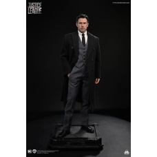 Justice League Statue 1/4 Bruce Wayne (Ben Affleck) 51 cm | Queen Studios