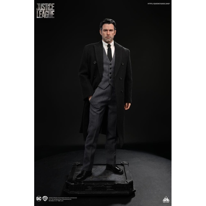 Justice League Statue 1/4 Bruce Wayne (Ben Affleck) 51 cm Queen Studios Product