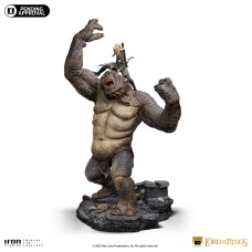 Lord Of The Rings: Cave Troll and Legolas Deluxe Version 1:10 Scale Statue | Iron Studios
