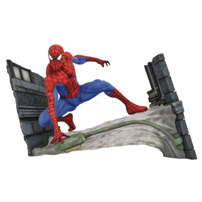 Marvel Comic Gallery PVC Statue Spider-Man Webbing 18 cm Diamond Select  Product