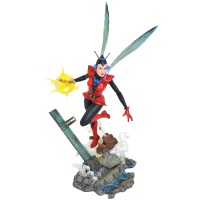 Marvel Gallery: Comic Wasp PVC Diorama Statue Diamond Select Toys Product