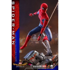 Marvel: Spider-Man Homecoming - Spider-Man 1:4 Scale Figure | Hot Toys