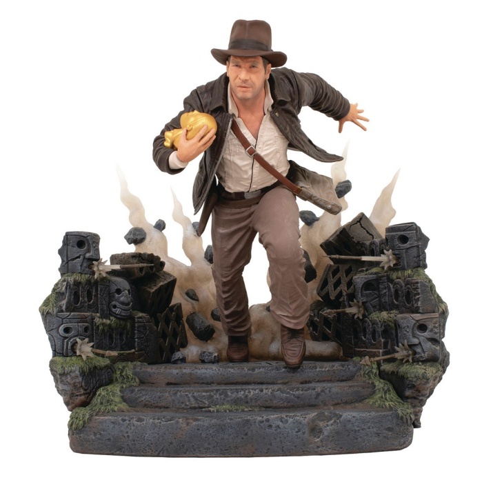 Raiders Of The Lost Ark: Deluxe Gallery Escape with Idol PVC Statue Diamond Select Toys Product