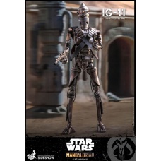Star Wars: The Mandalorian - IG-11 1:6 Scale Figure | Sideshow Collectibles