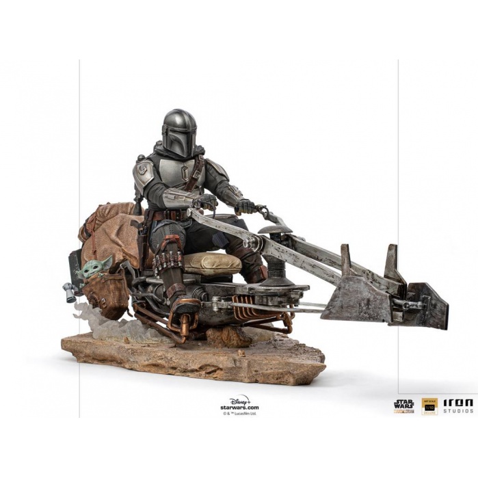 Star Wars: The Mandalorian - The Mandalorian on Speederbike Deluxe 1:10 Art Scale Statue Iron Studios Product