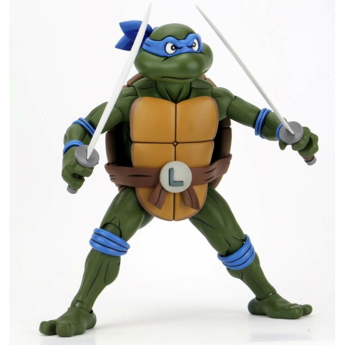 Teenage Mutant Ninja Turtles: Giant Size Leonardo 1:4 Scale Action Figure NECA Product