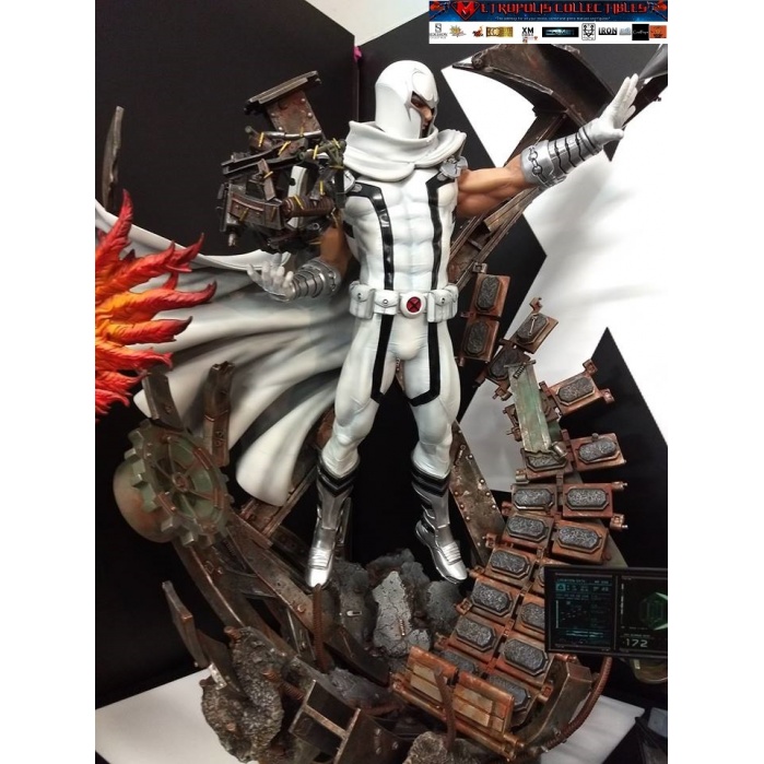 White Magneto 1/4 Premium Collectibles Statue XM Studios Product