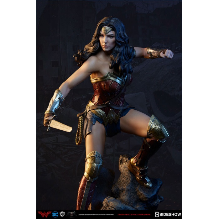 Wonder Woman  Dawn of Justice PF 1/4 Sideshow Collectibles Product